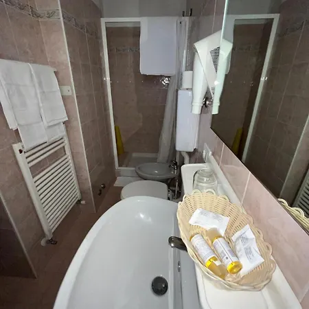 Degli Aranci 디아노마리나