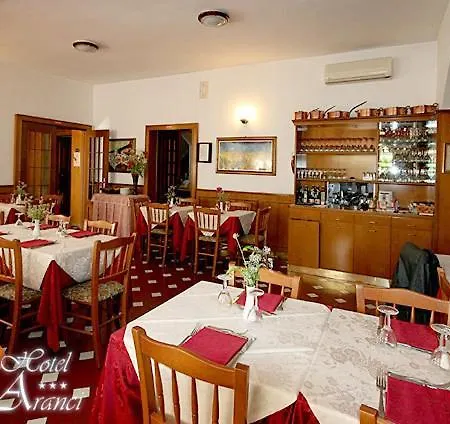 Degli Aranci 3*