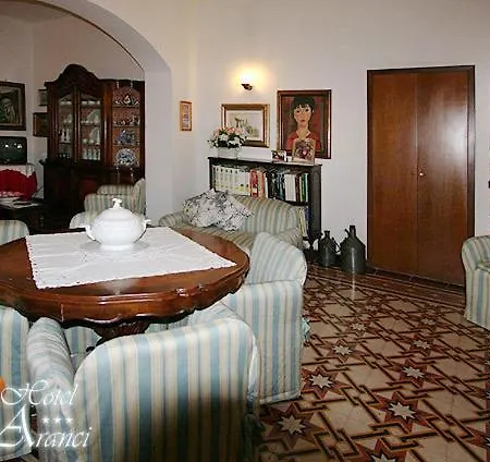 Degli Aranci 3* 디아노마리나