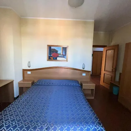 Degli Aranci Hotel 3*