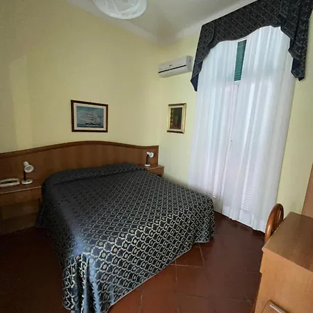Hotel Degli Aranci 3*
