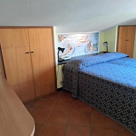 Degli Aranci Hotel 3*