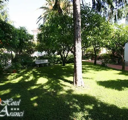 Degli Aranci Hotel 3*