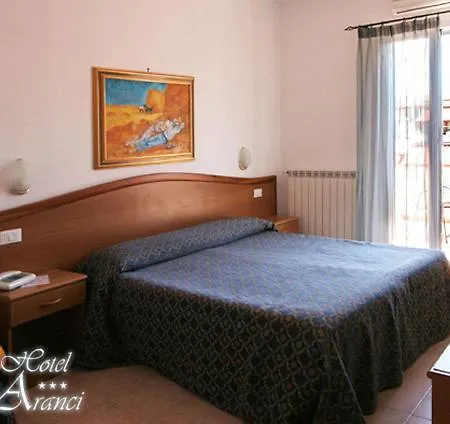 Degli Aranci Hotel 3*