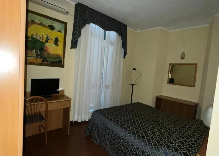 ホテル Degli Aranci 3*