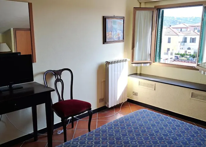 Degli Aranci Szálloda Diano Marina